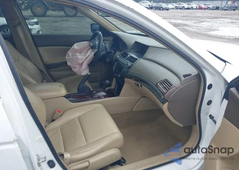 2008 Honda Accord 2.4 Lx-P z USA, uszkodzony, nr VIN JHMCP26458C011647